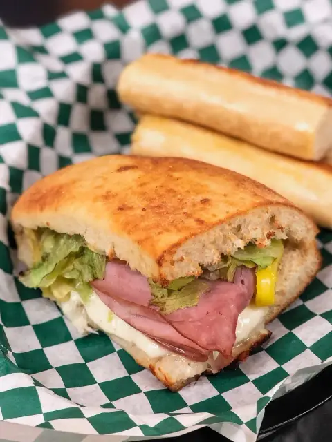 Pocket sandwich with breadstix